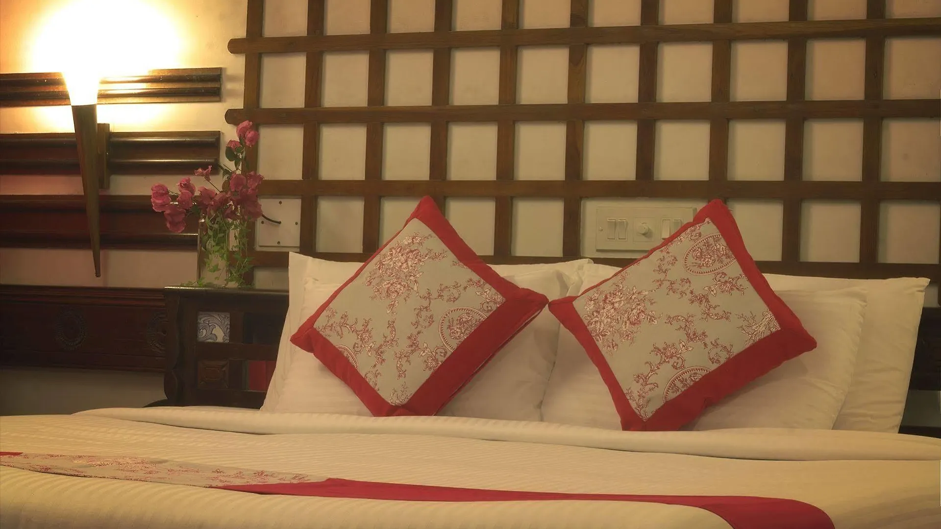 Hotel Ambadi Thekkady 2*,  India