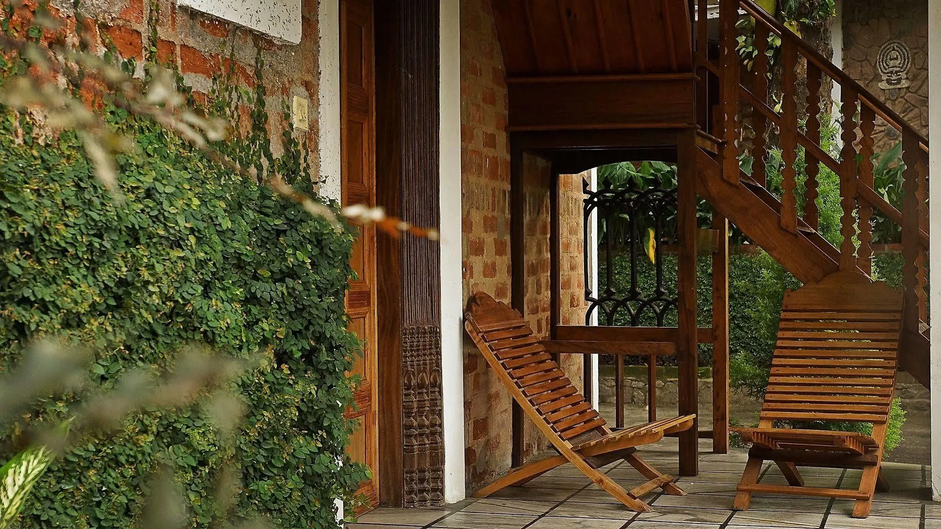 Hotel Ambadi Thekkady